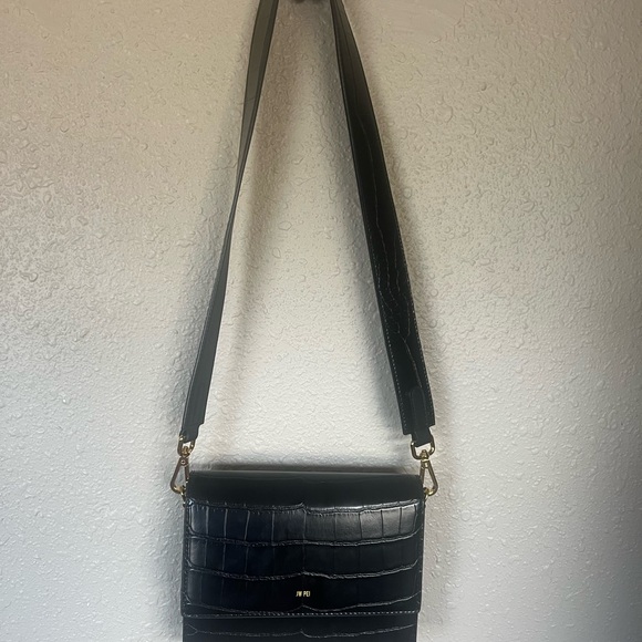 JW PEI Handbags - JW PEI Black Croc-Embossed Shoulder Bag